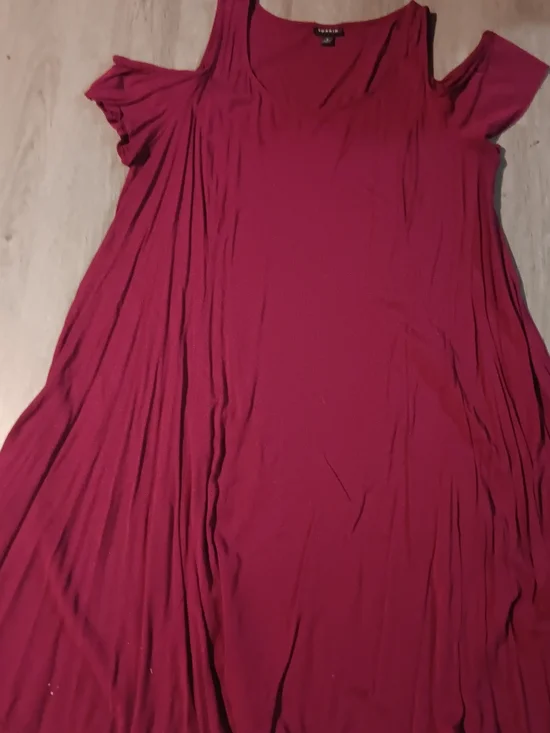 Torrid Raspberry Cold-Shoulder Asymmetrical Swing Dress - Picture 2 of 6